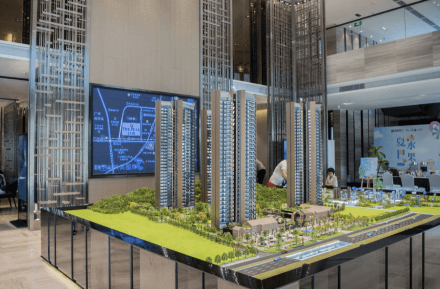 TOUCH CONTROLLED - Right